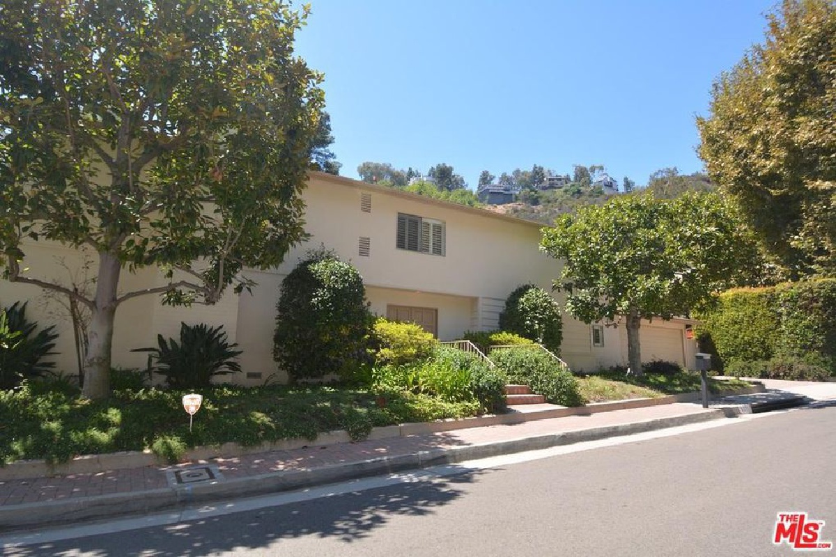 1311 Roscomare Road, Los Angeles, CA 90077 | Bond Street Partners